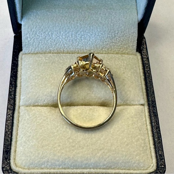 10K Yellow Gold Yellow Sapphire & Diamond Ring Size 7 - Picture 8 of 8